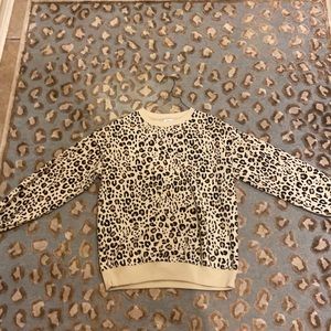 cheeta print crew neck